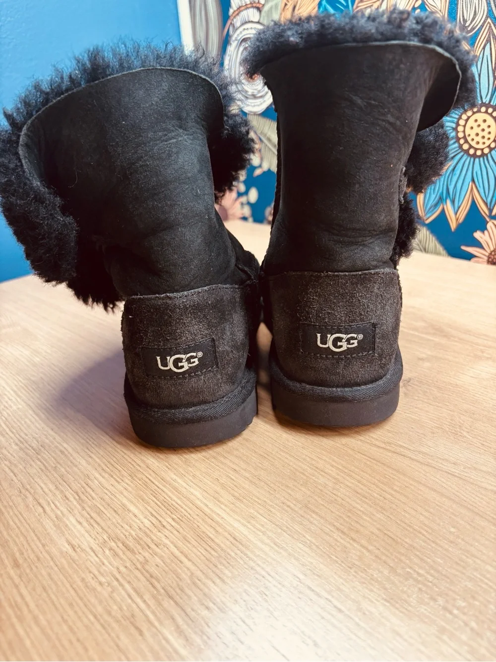 UGG mini bailey